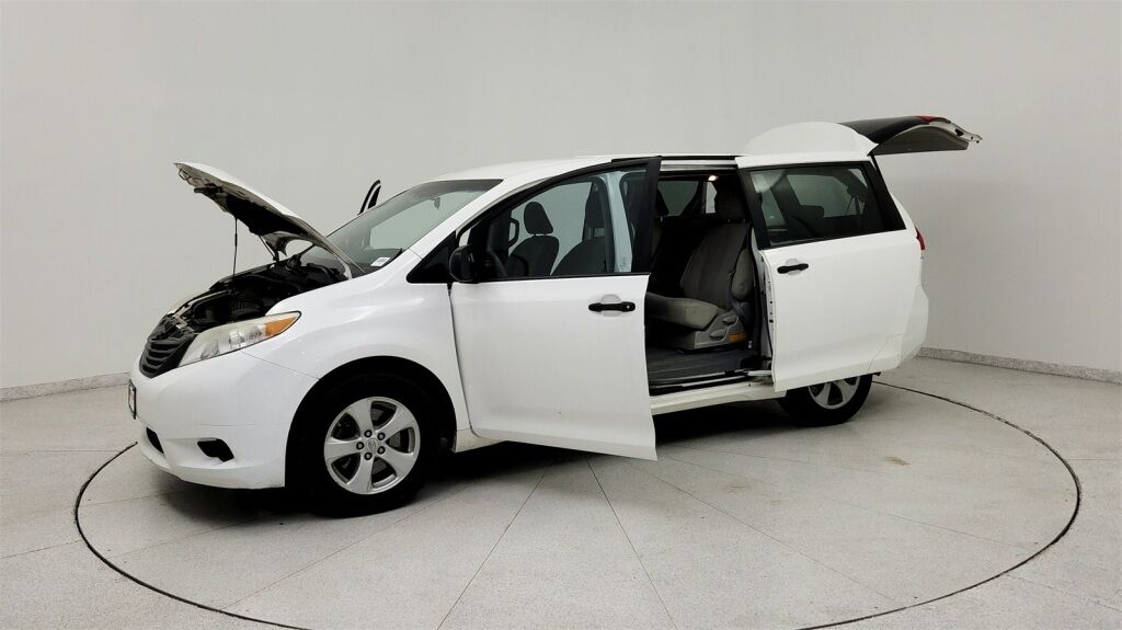 2012 Toyota Sienna Base Laurel MD