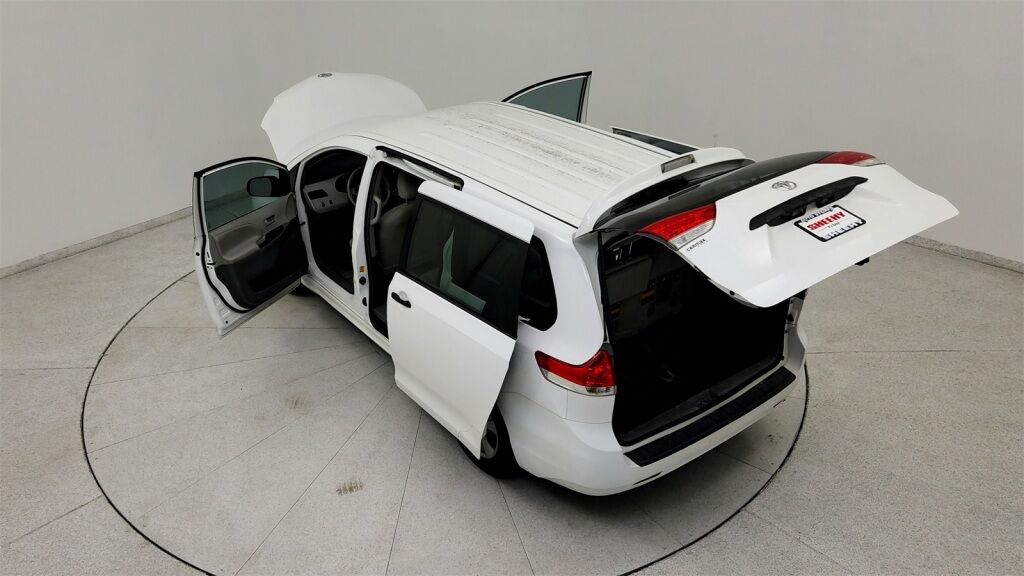 2012 Toyota Sienna Base Laurel MD