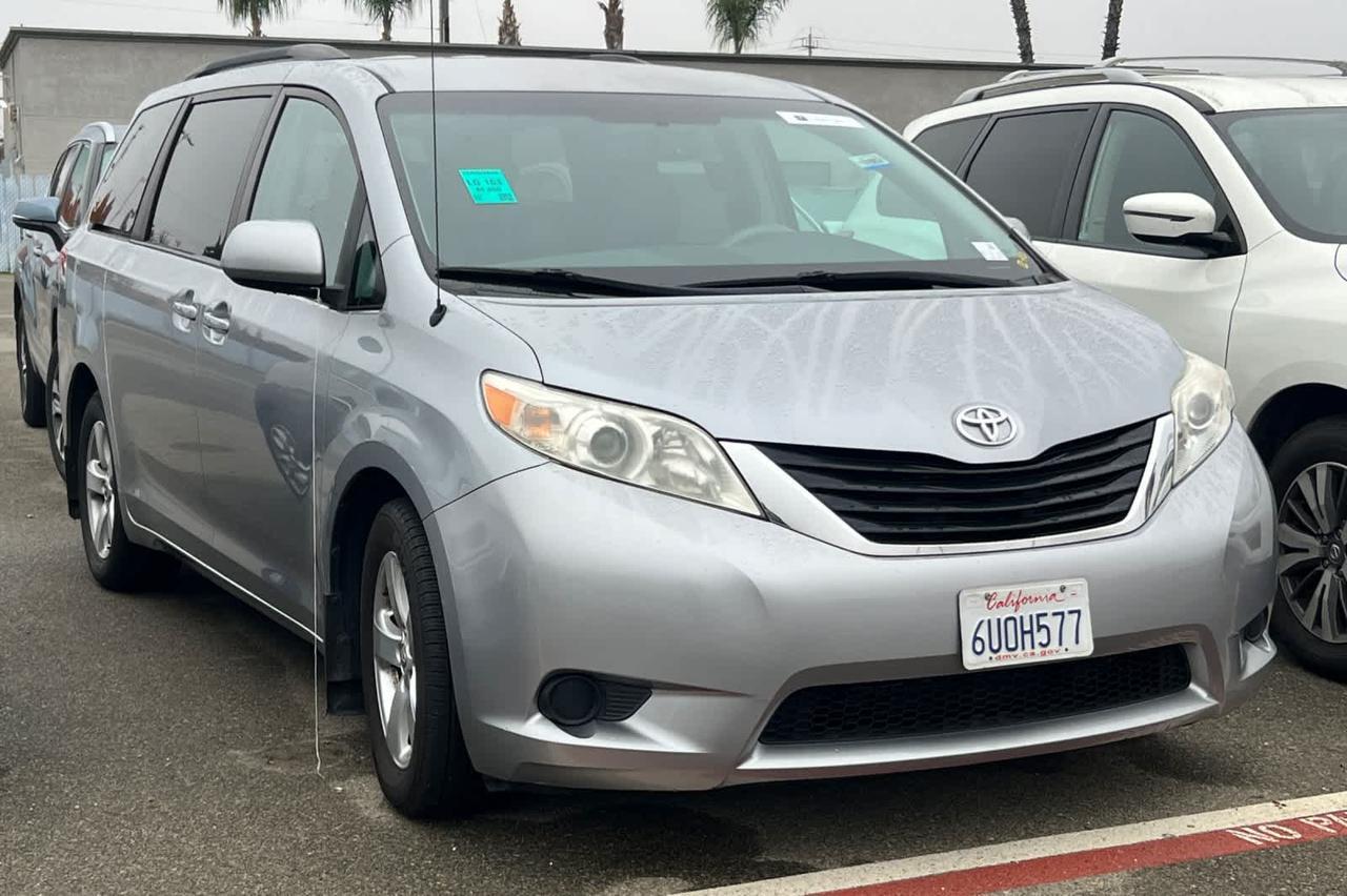 2012 Toyota Sienna LE