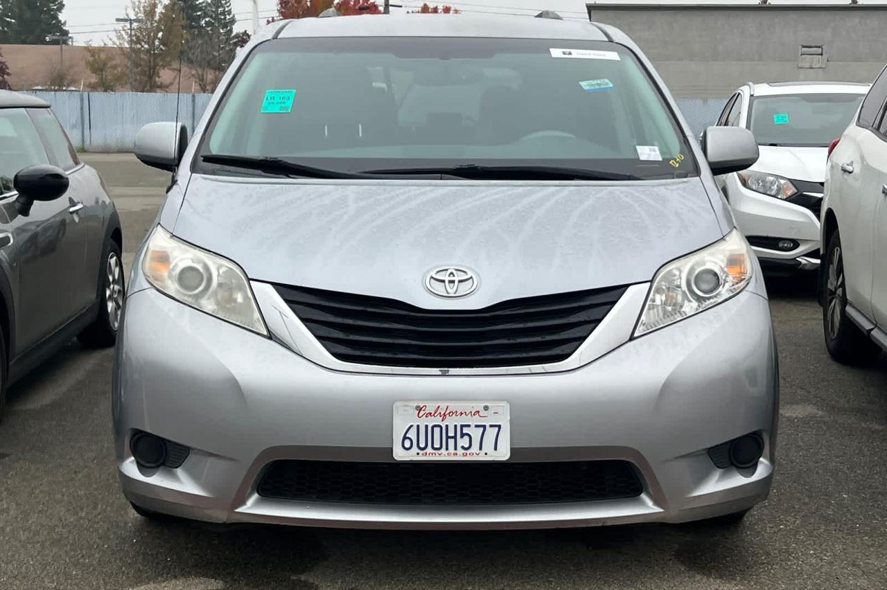 2012 Toyota Sienna LE Roseville CA