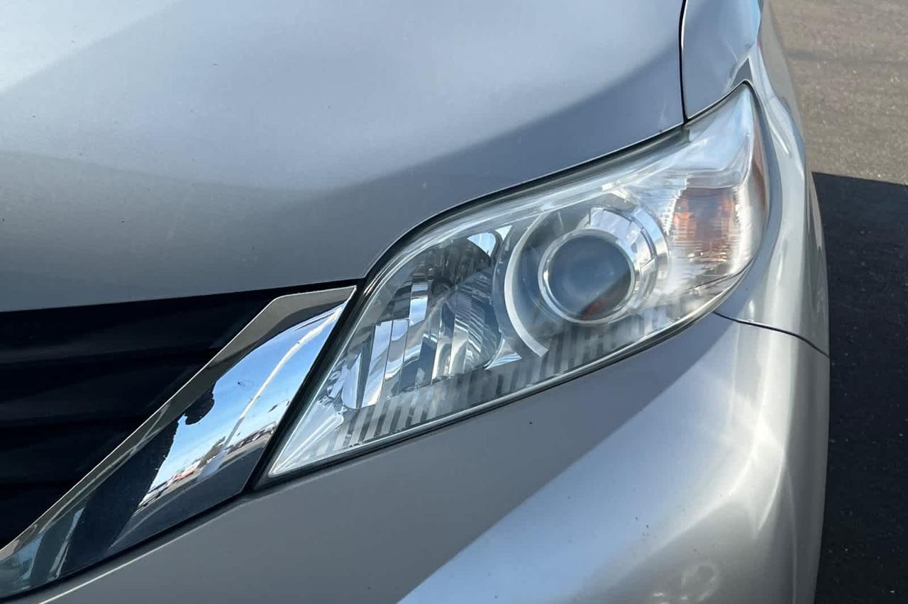 2012 Toyota Sienna LE Roseville CA