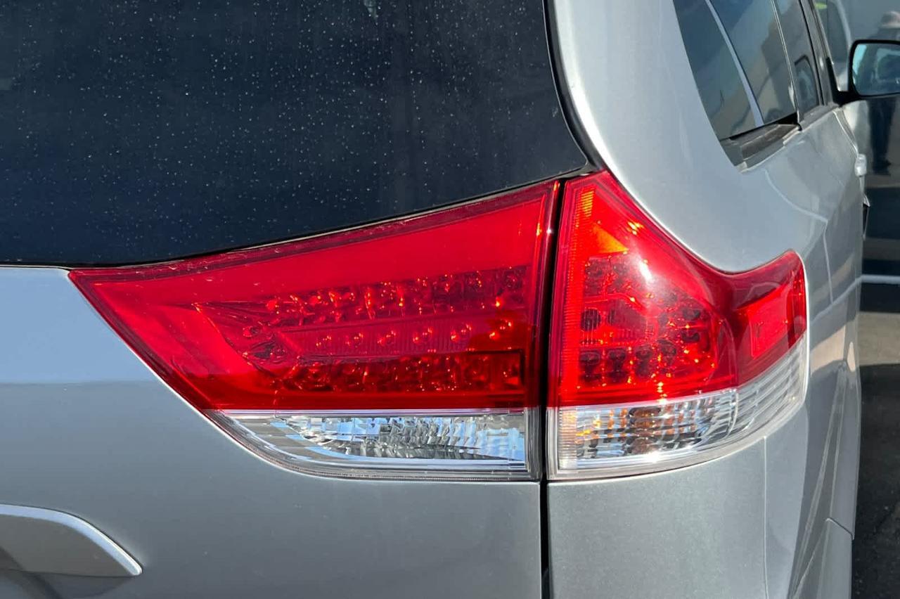 2012 Toyota Sienna LE Roseville CA