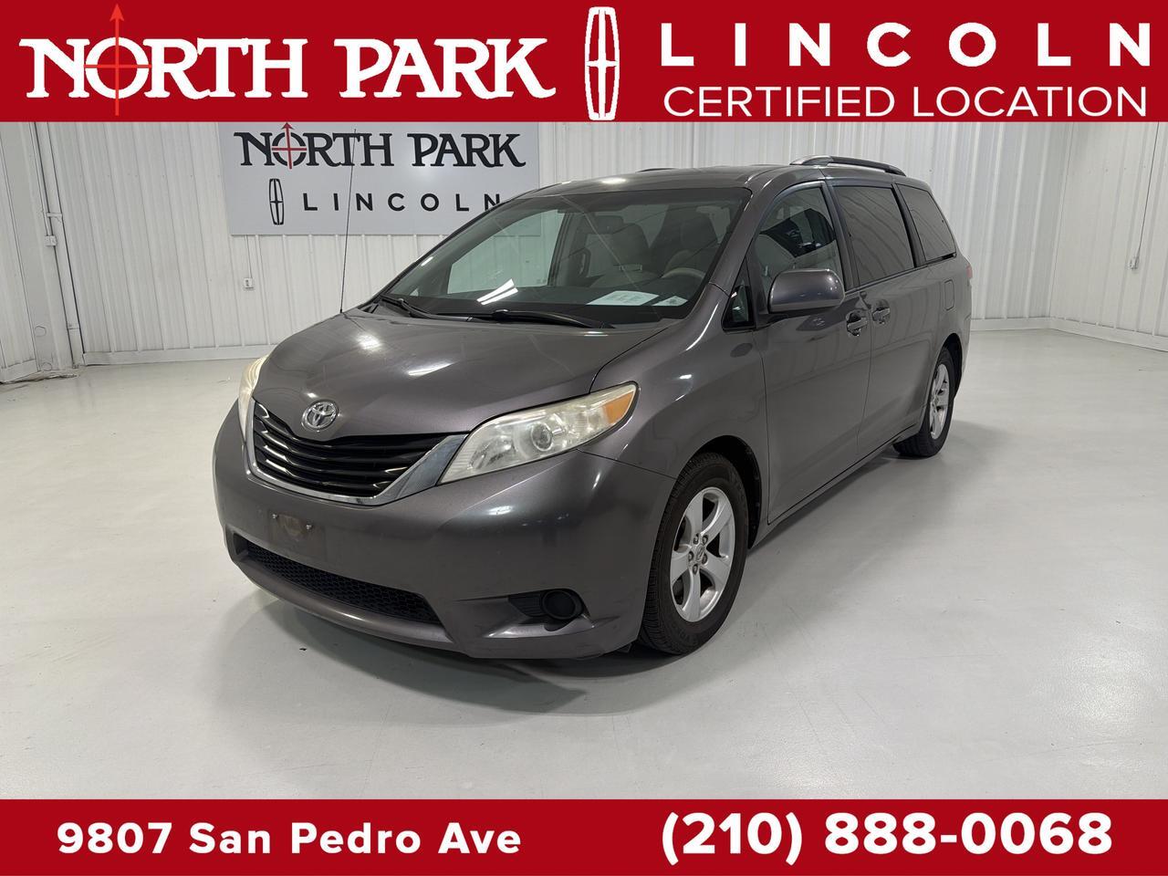 2012 Toyota Sienna LE