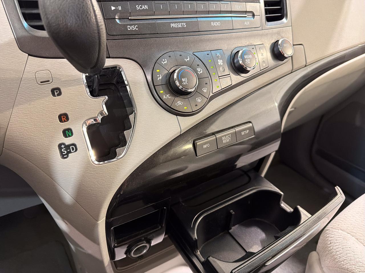2012 Toyota Sienna LE San Antonio TX
