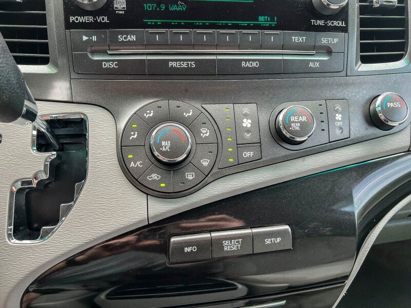 2012 Toyota Sienna LE Wilmington NC