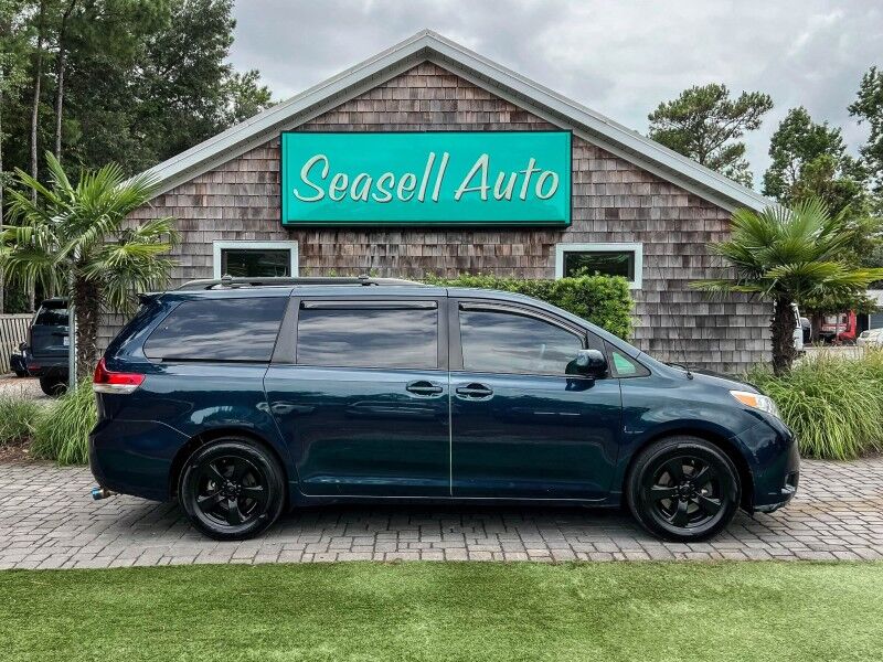 2012 Toyota Sienna LE