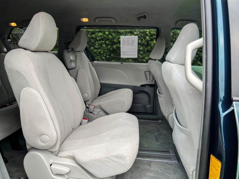 2012 Toyota Sienna LE Wilmington NC