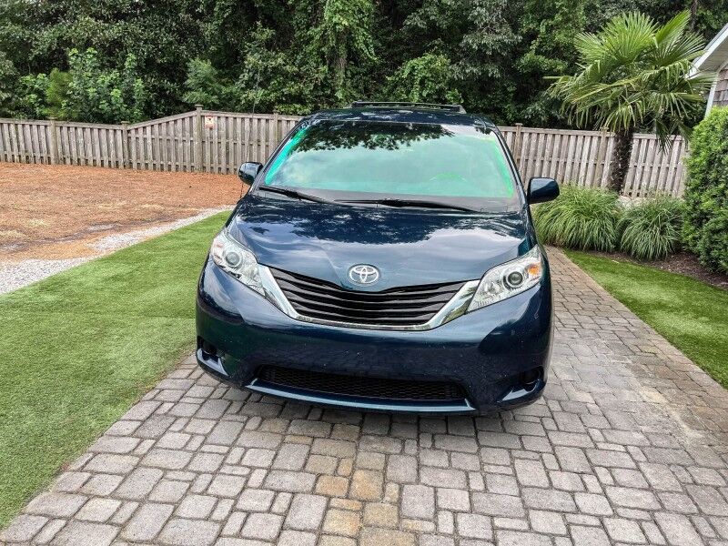 2012 Toyota Sienna LE