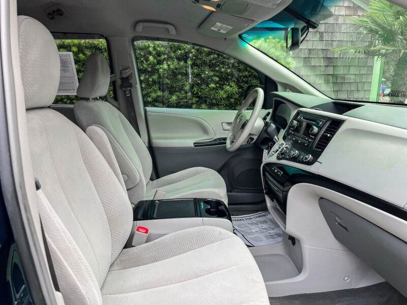 2012 Toyota Sienna LE Wilmington NC