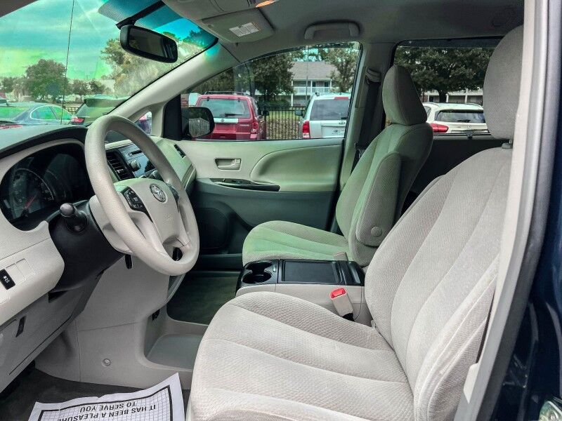2012 Toyota Sienna LE Wilmington NC