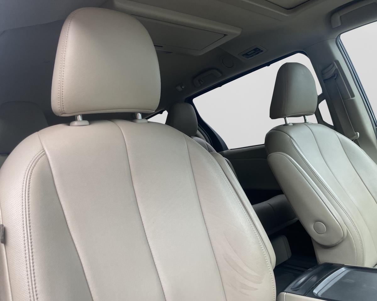 2012 Toyota Sienna XLE Minivan 4D Port Orchard WA