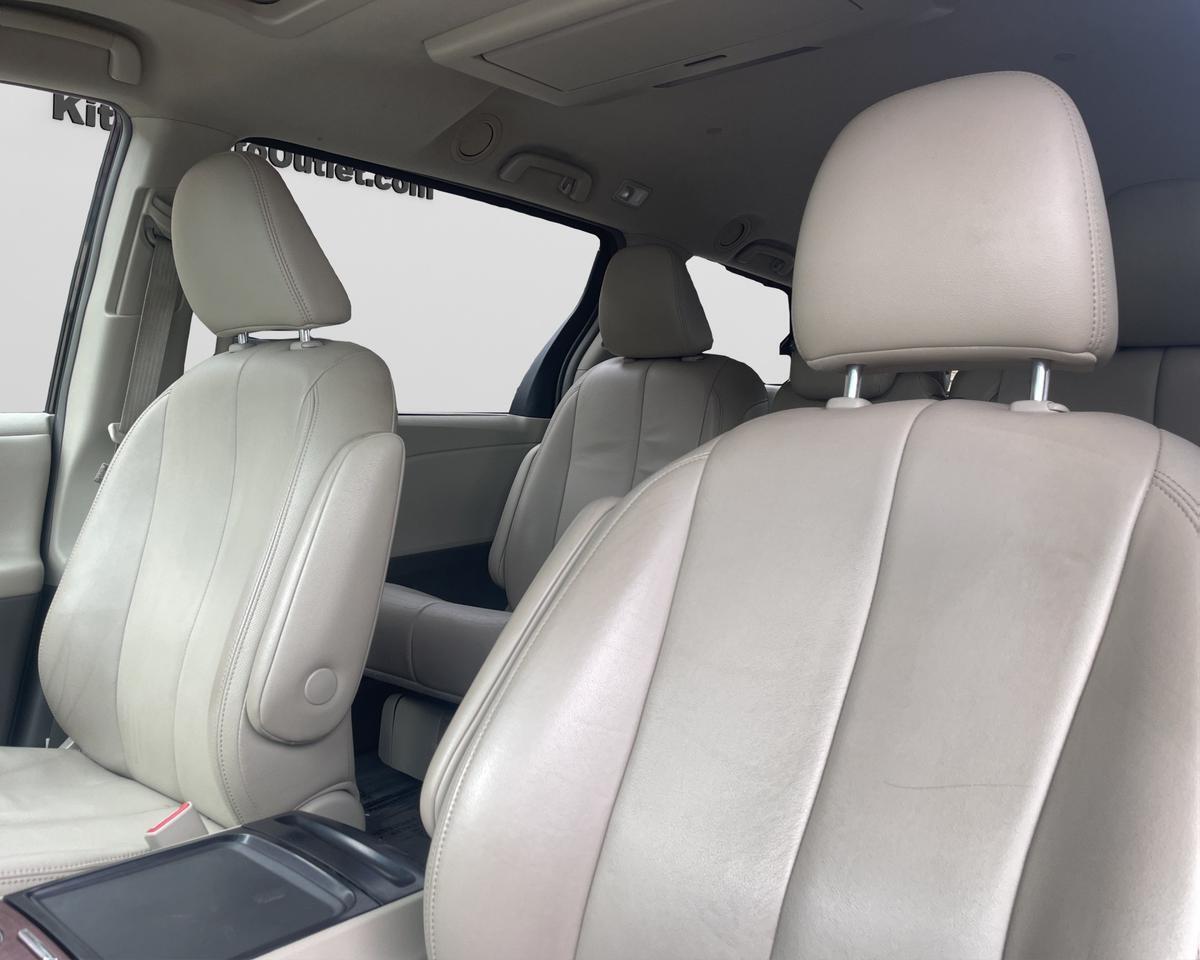 2012 Toyota Sienna XLE Minivan 4D Port Orchard WA
