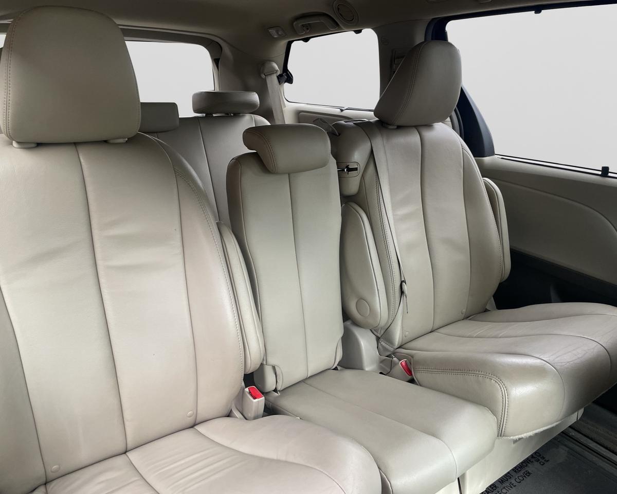 2012 Toyota Sienna XLE Minivan 4D Port Orchard WA