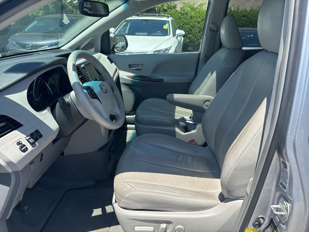 2012 Toyota Sienna XLE Mobility Auto Access Cockeysville MD