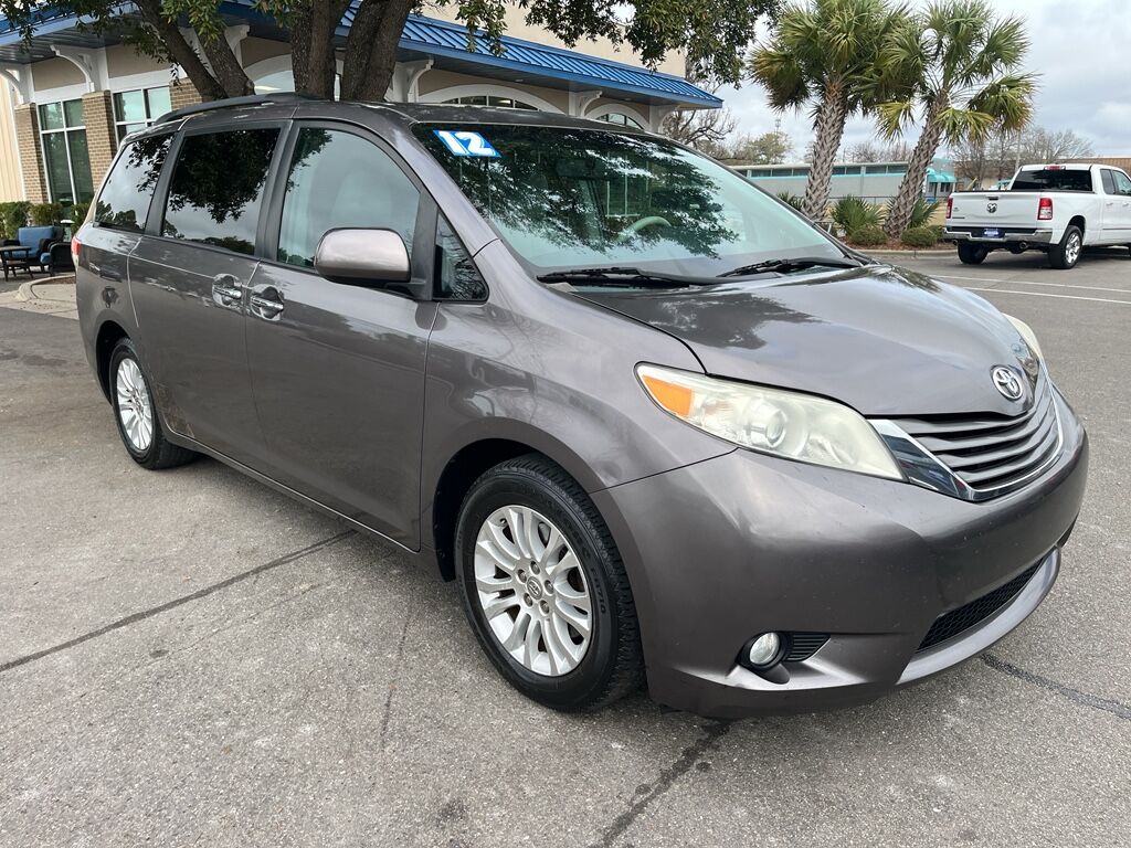 2012 Toyota Sienna XLE