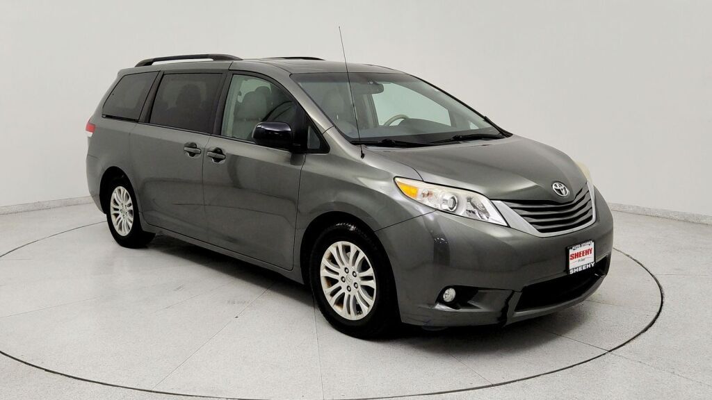 2012 Toyota Sienna XLE