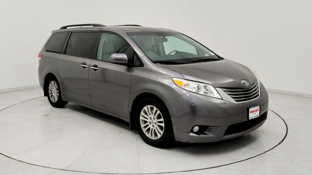 2012 Toyota Sienna XLE