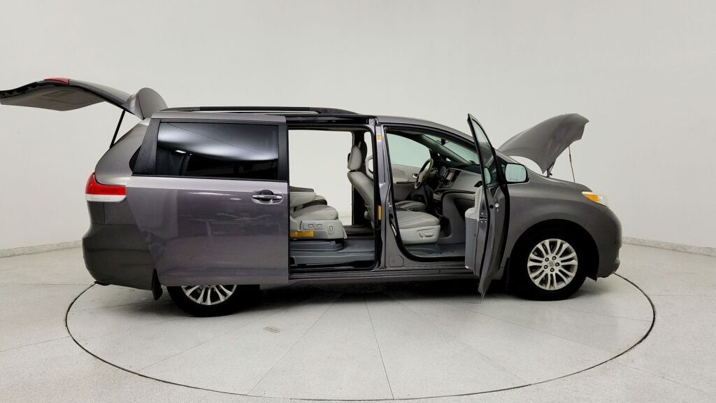 2012 Toyota Sienna XLE Laurel MD