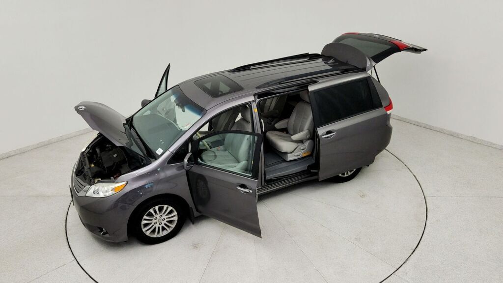 2012 Toyota Sienna XLE Laurel MD