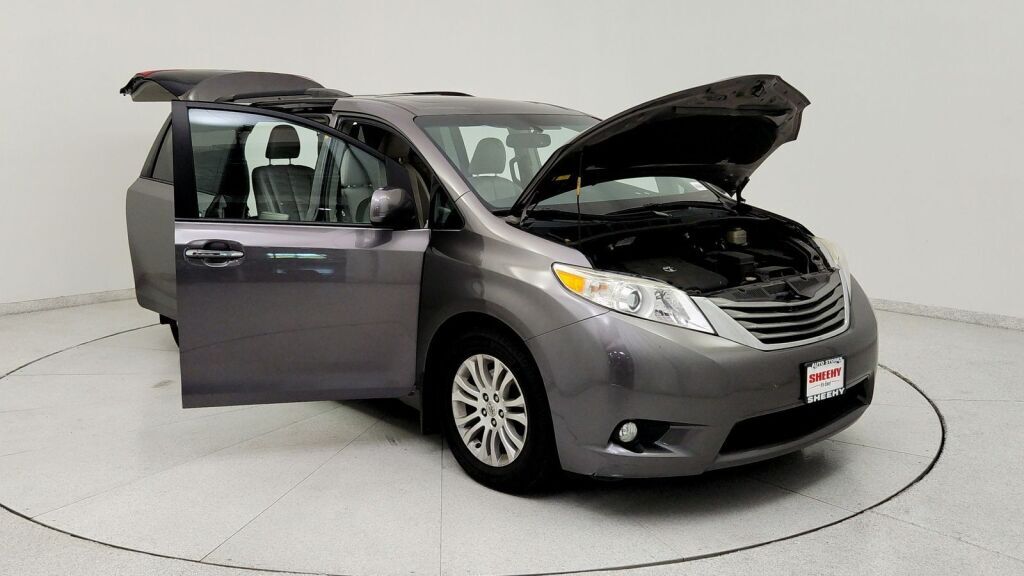 2012 Toyota Sienna XLE Laurel MD