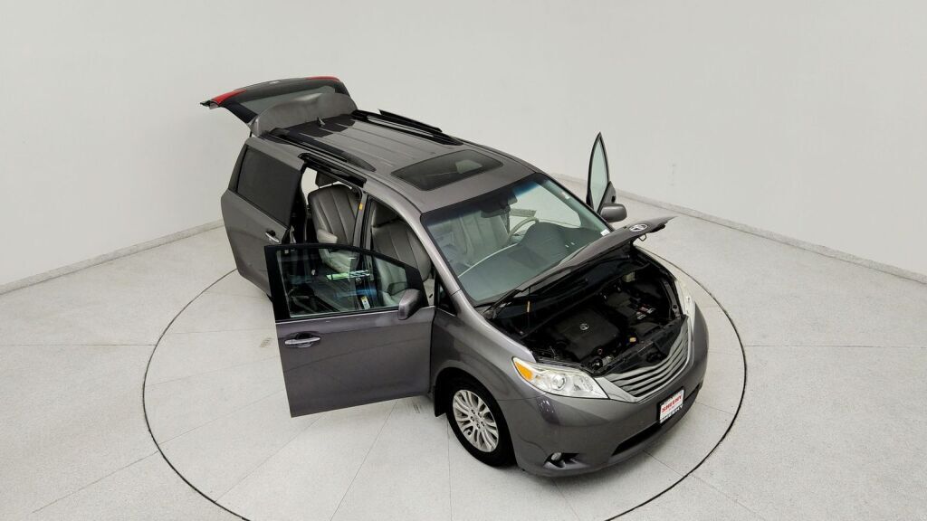 2012 Toyota Sienna XLE Laurel MD