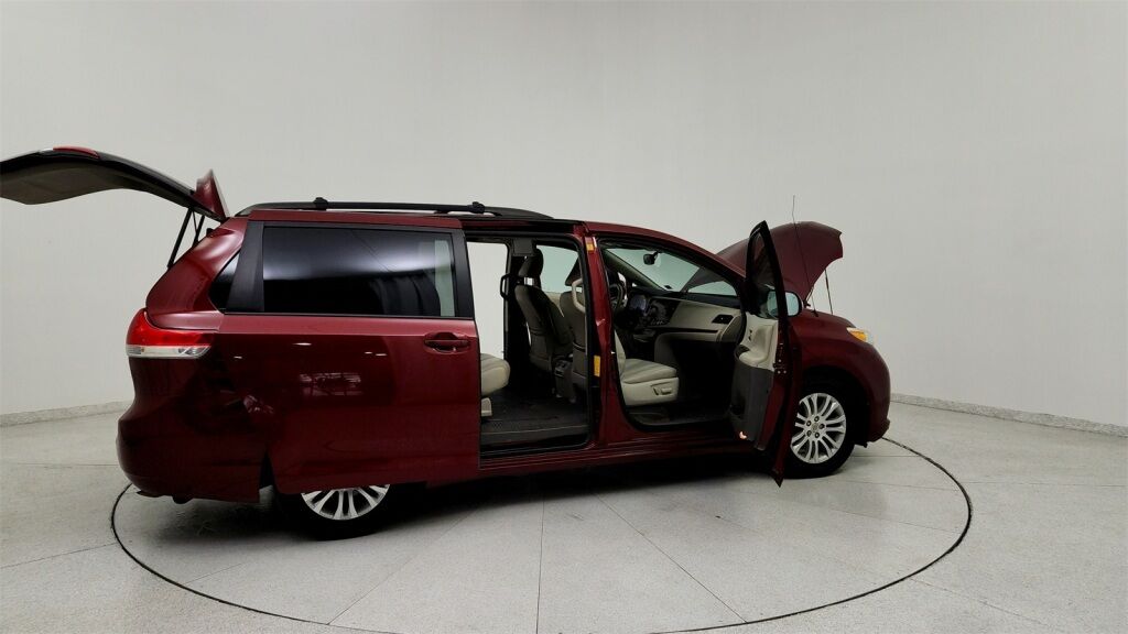 2012 Toyota Sienna XLE Laurel MD