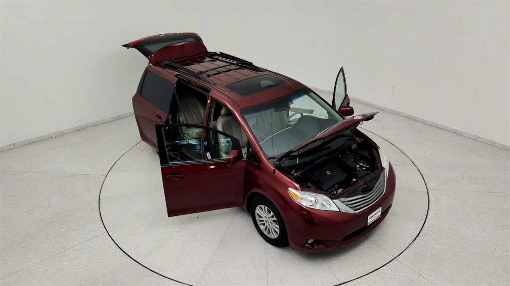 2012 Toyota Sienna XLE Laurel MD