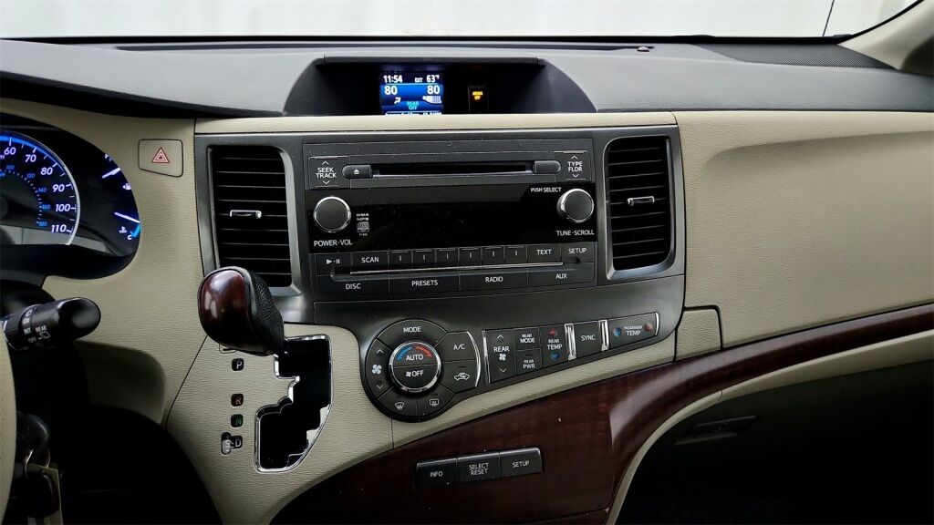 2012 Toyota Sienna XLE Laurel MD