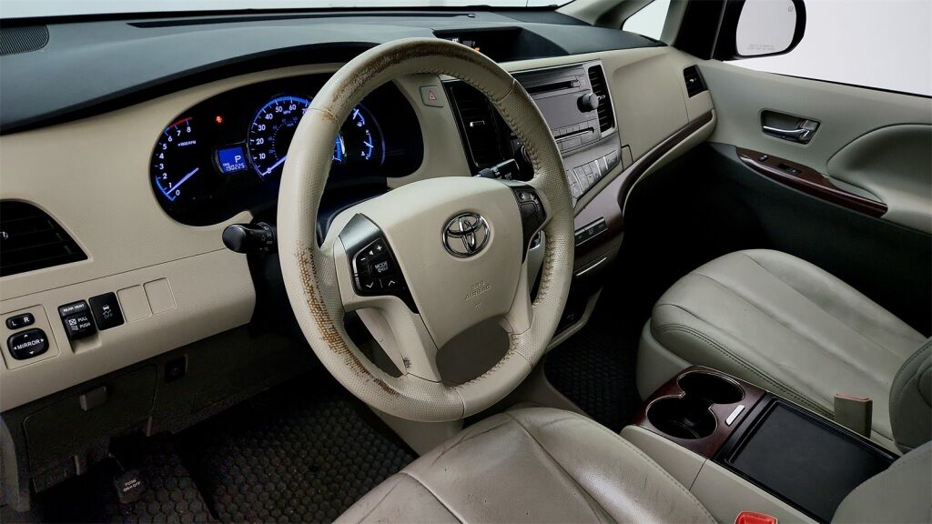 2012 Toyota Sienna XLE Laurel MD