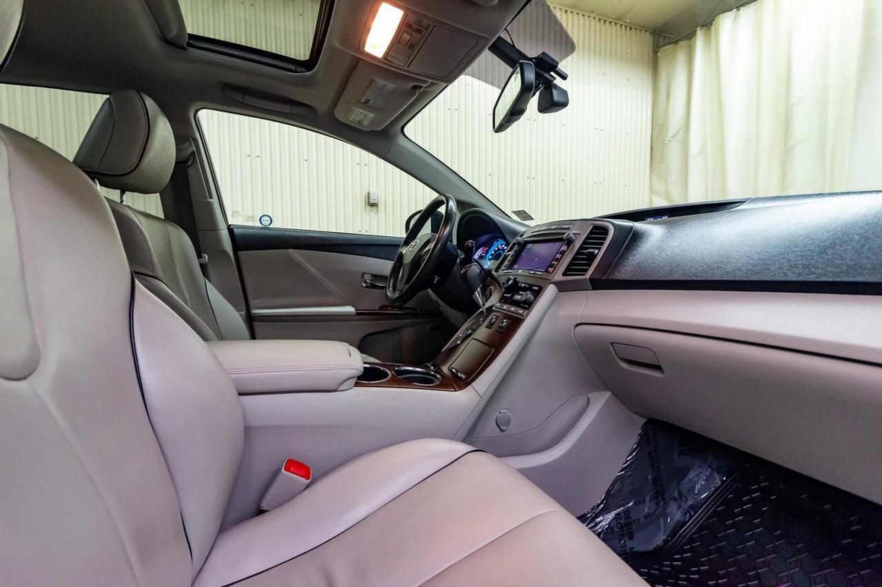 2012 Toyota Venza AWD LE Leather Roof Nav Red Deer AB