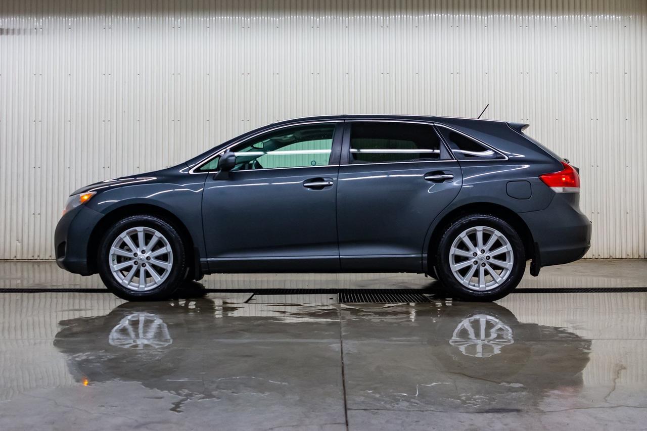 2012 Toyota Venza AWD LE Leather Roof Nav Red Deer AB