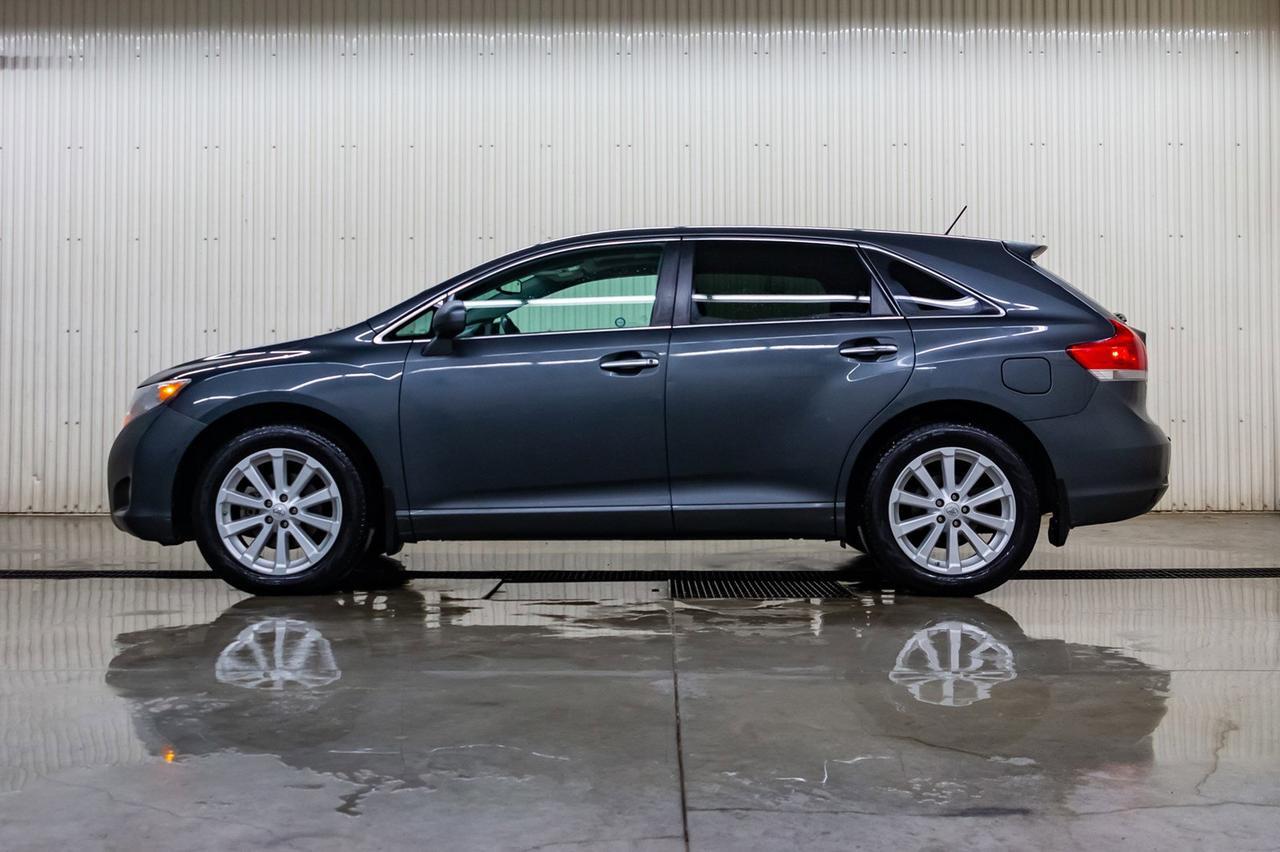 2012 Toyota Venza AWD LE Leather Roof Nav Red Deer AB