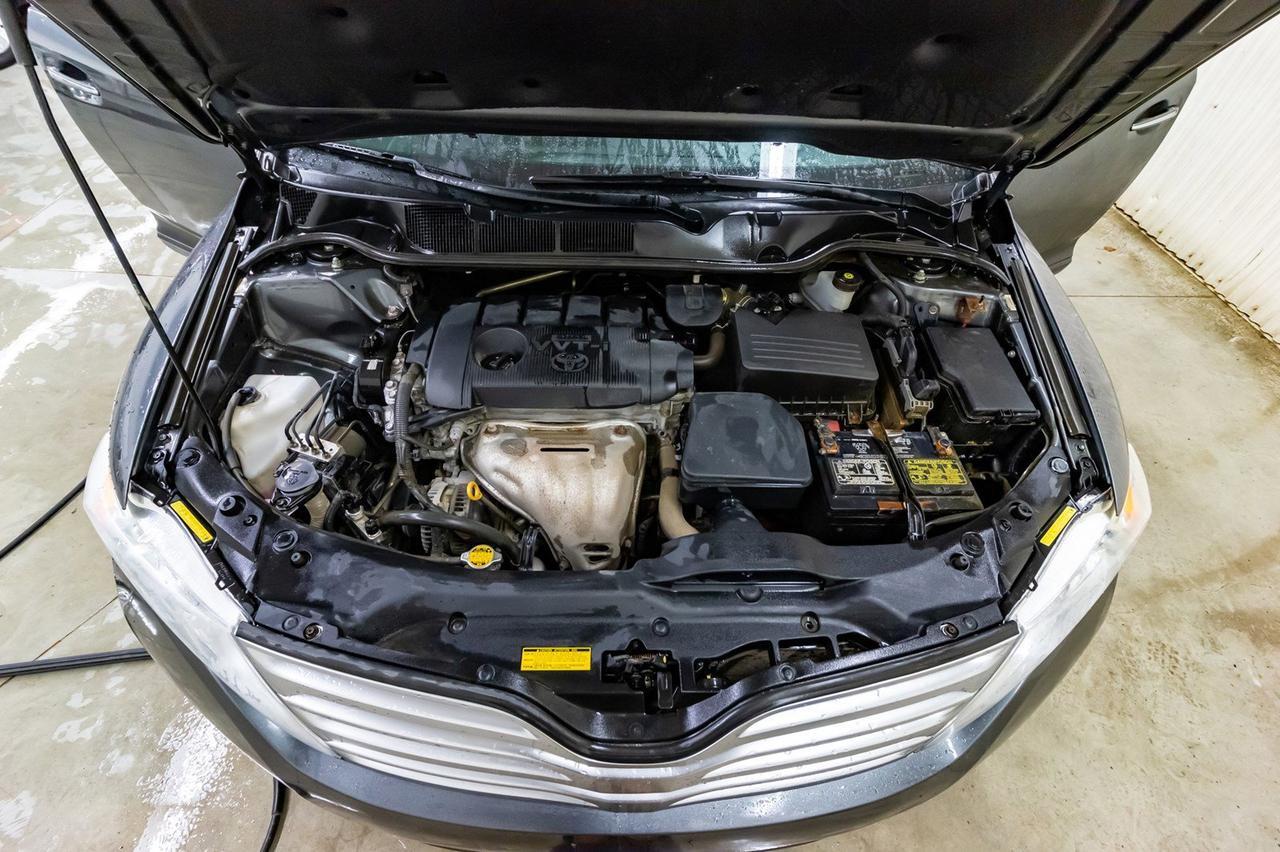 2012 Toyota Venza AWD LE Leather Roof Nav Red Deer AB