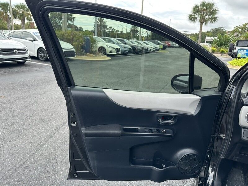 2012 Toyota Yaris L Jacksonville FL