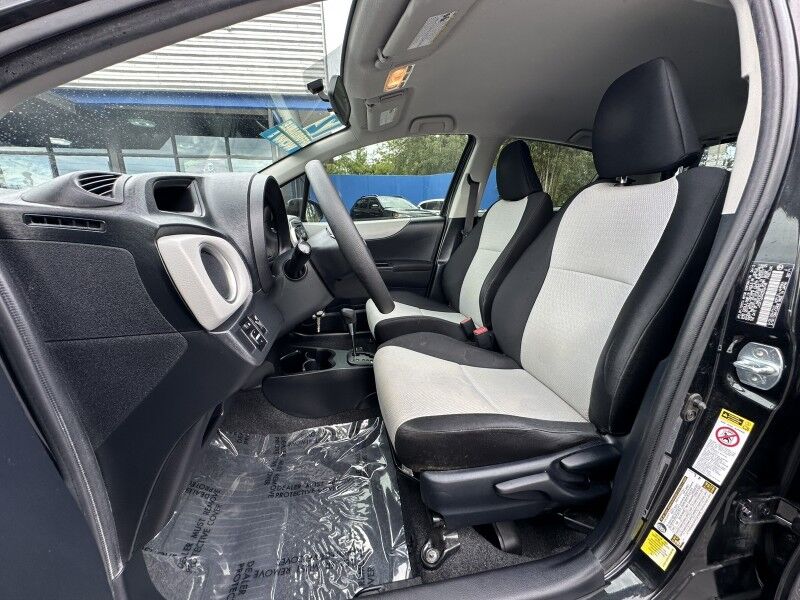 2012 Toyota Yaris L Jacksonville FL