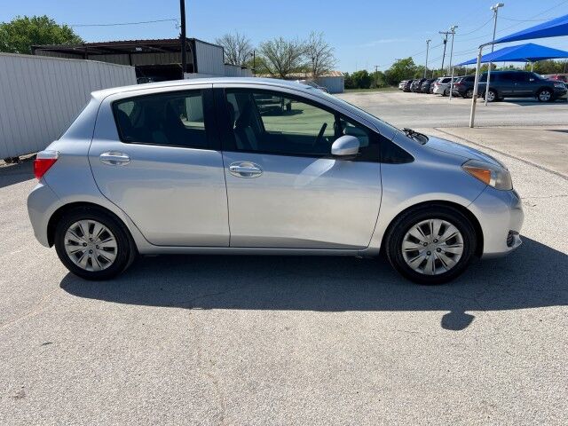 2012 Toyota Yaris LE Gainesville TX