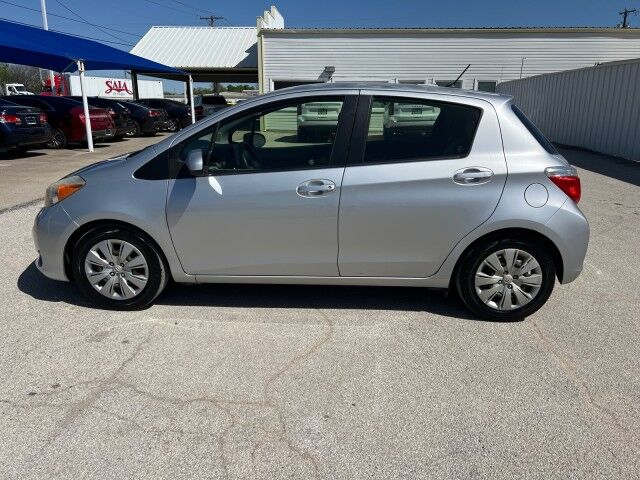 2012 Toyota Yaris LE Gainesville TX