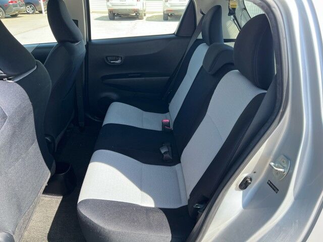 2012 Toyota Yaris LE Gainesville TX