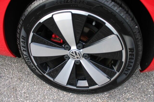 2012 Volkswagen Beetle 2.0T Black Turbo Launch Edition PZE Melbourne FL