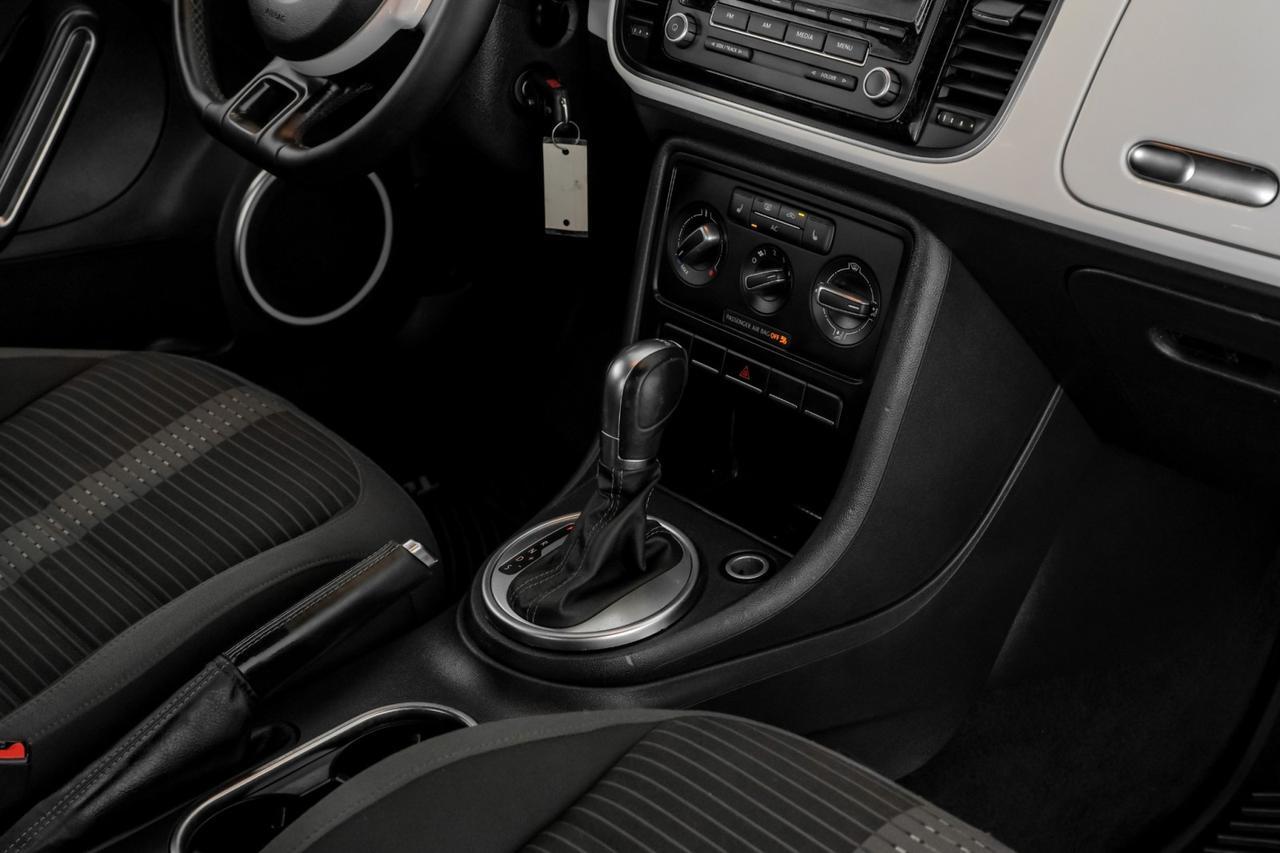 2012 Volkswagen Beetle 2.0T TURBO LAUNCH EDITION AUTOMATIC HEATED SEATS BLUETOOTH CRUIS Carrollton TX