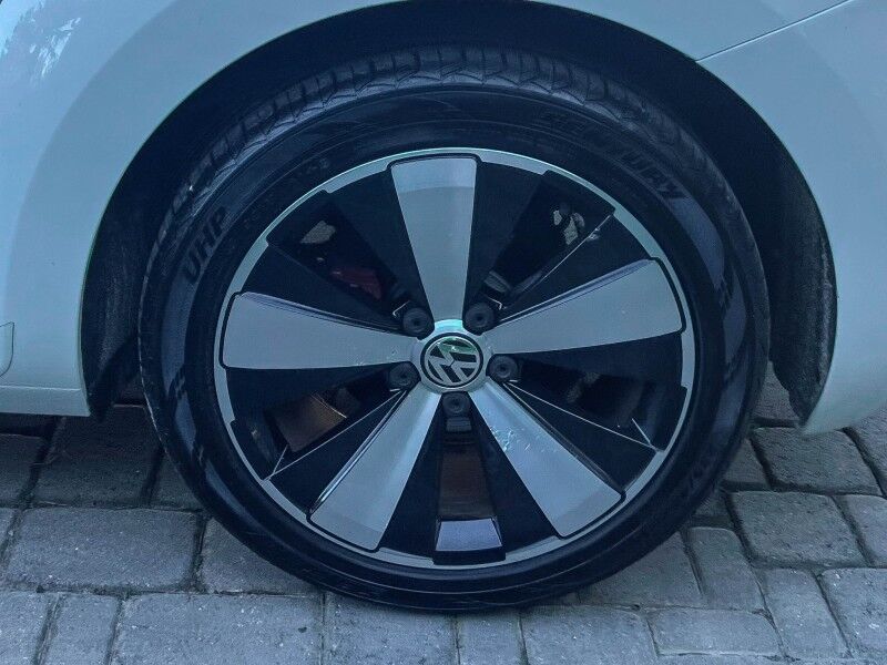 2012 Volkswagen Beetle 2.0T Turbo w/Sun/Sound PZEV Wilmington NC