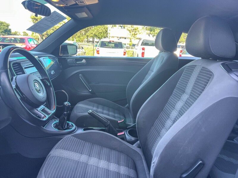 2012 Volkswagen Beetle 2.0T Turbo w/Sun/Sound PZEV Wilmington NC