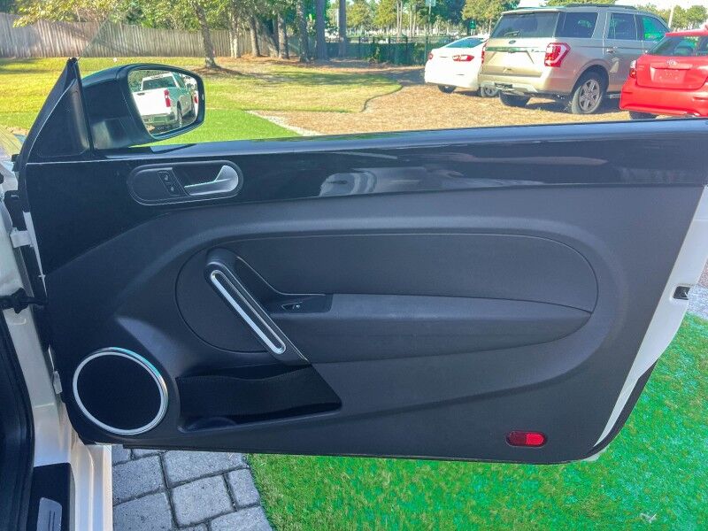 2012 Volkswagen Beetle 2.0T Turbo w/Sun/Sound PZEV Wilmington NC