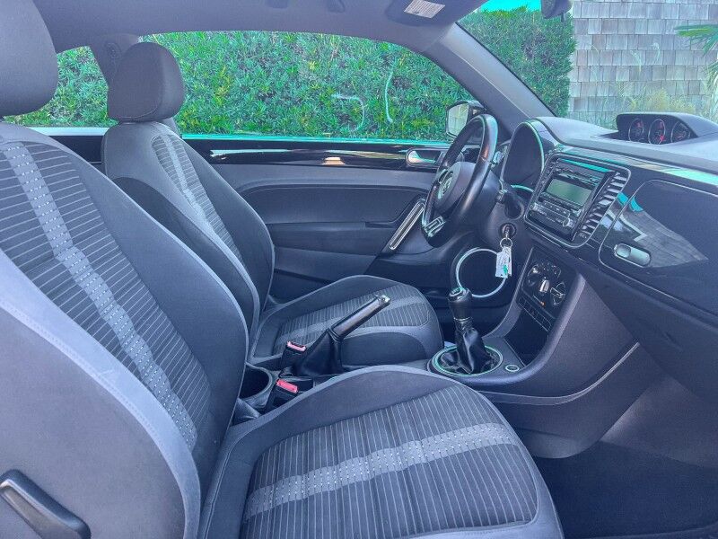 2012 Volkswagen Beetle 2.0T Turbo w/Sun/Sound PZEV Wilmington NC