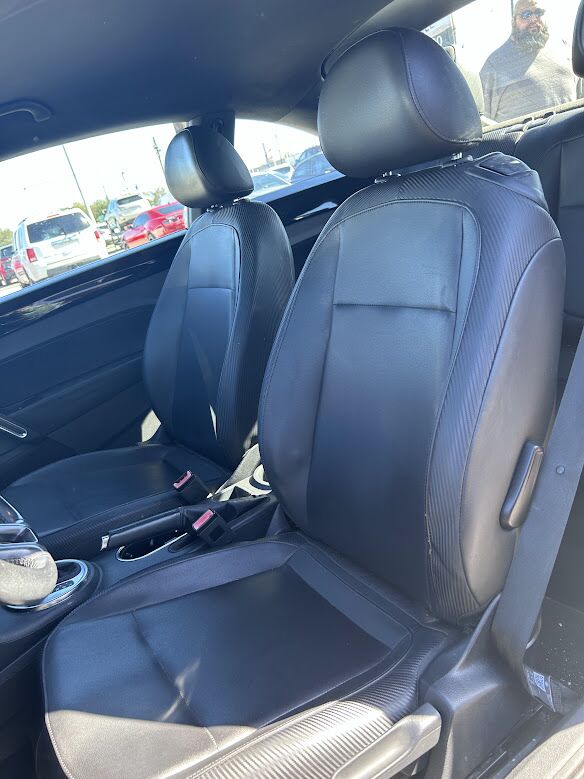 2012 Volkswagen Beetle 2.5L w/Sunroof Sound & Nav Houston TX