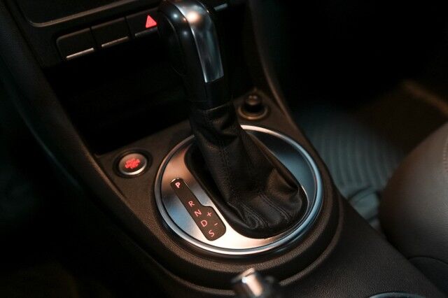 2012 Volkswagen Beetle 2dr Coupe Chicago IL
