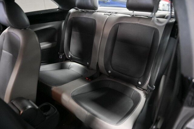 2012 Volkswagen Beetle 2dr Coupe Chicago IL