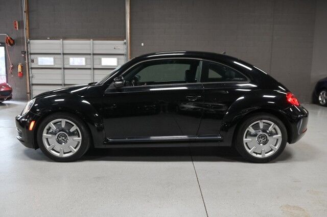 2012 Volkswagen Beetle 2dr Coupe Chicago IL