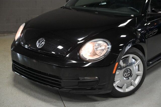 2012 Volkswagen Beetle 2dr Coupe Chicago IL