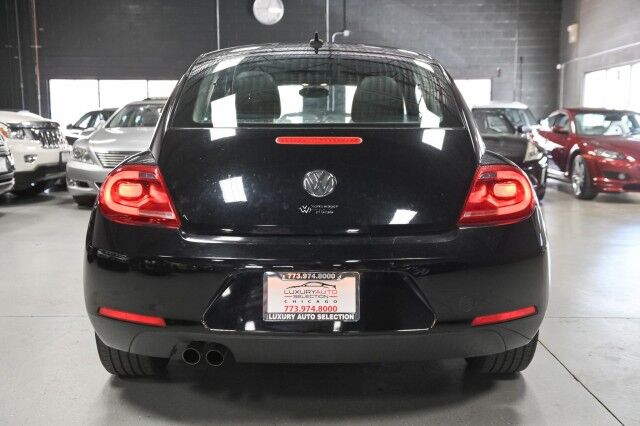 2012 Volkswagen Beetle 2dr Coupe Chicago IL